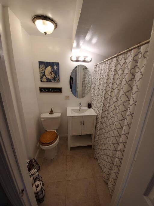 Beachy Bay Breeze Bungalow 2Br With Parking And Close To Many Amenities. West Haven Luaran gambar